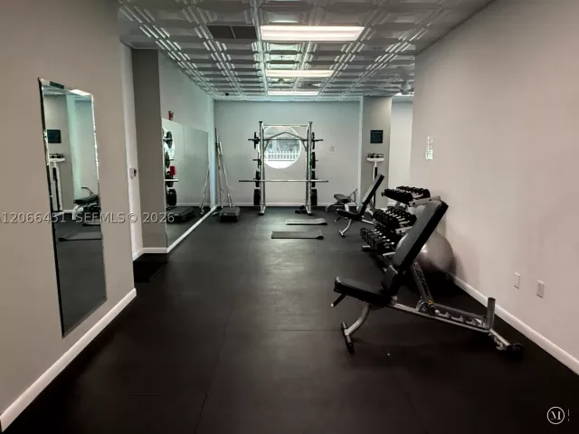 2-bedroom condo for rent in Miami - 800 Claughton Island Dr 704 - MondialRealty