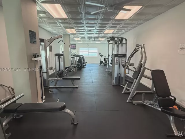2-bedroom condo for rent in Miami - 800 Claughton Island Dr 704 - MondialRealty