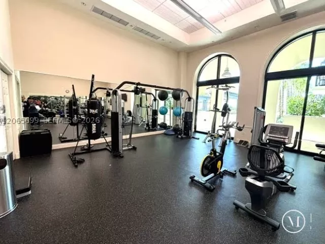 1-bedroom condo for sale in Coral Gables - 1300 Ponce De Leon Blvd 409 - MondialRealty