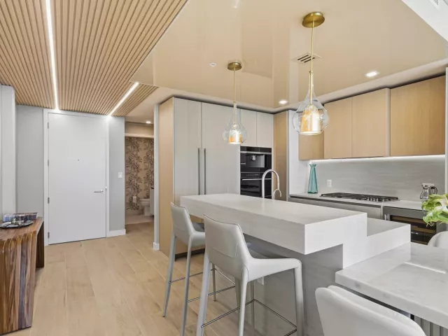 2-bedroom condo for rent in Pompano Beach - 900 N OCEAN Boulevard N 905 - MondialRealty