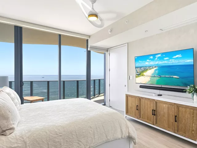 2-bedroom condo for rent in Pompano Beach - 900 N OCEAN Boulevard N 905 - MondialRealty