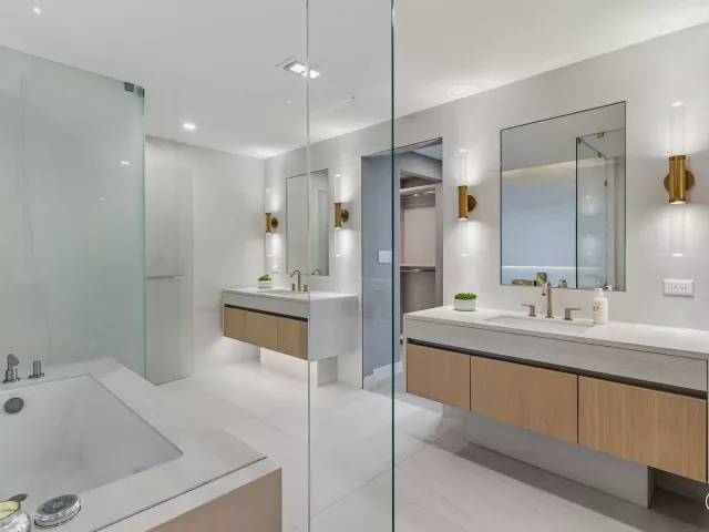 2-bedroom condo for rent in Pompano Beach - 900 N OCEAN Boulevard N 905 - MondialRealty