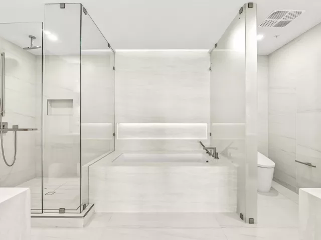 2-bedroom condo for rent in Pompano Beach - 900 N OCEAN Boulevard N 905 - MondialRealty