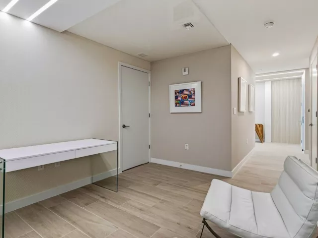 2-bedroom condo for rent in Pompano Beach - 900 N OCEAN Boulevard N 905 - MondialRealty