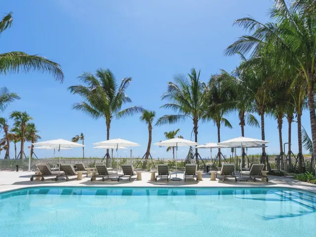 2-bedroom condo for rent in Pompano Beach - 900 N OCEAN Boulevard N 905 - MondialRealty