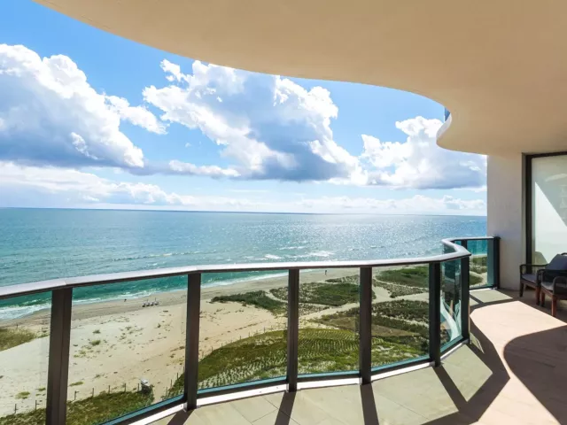 2-bedroom condo for rent in Pompano Beach - 900 N OCEAN Boulevard N 905 - MondialRealty