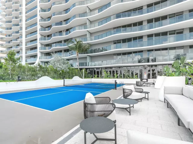 2-bedroom condo for rent in Pompano Beach - 900 N OCEAN Boulevard N 905 - MondialRealty