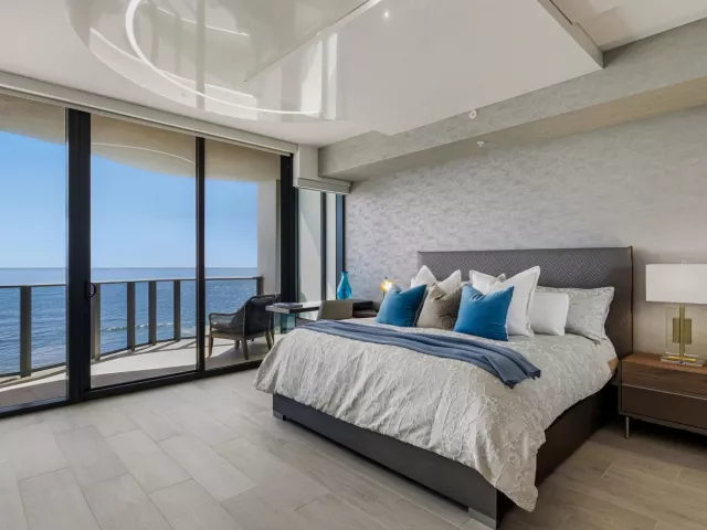 2-bedroom condo for rent in Pompano Beach - 900 N OCEAN Boulevard N 905 - MondialRealty