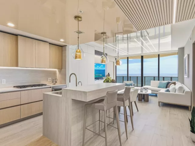 2-bedroom condo for rent in Pompano Beach - 900 N OCEAN Boulevard N 905 - MondialRealty