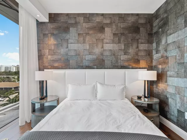 3-bedroom condo for sale in Fort Lauderdale - 701 N FORT LAUDERDALE BEACH Boulevard 405 - MondialRealty