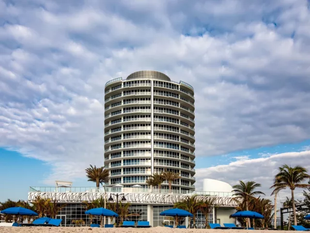 3-bedroom condo for sale in Fort Lauderdale - 701 N FORT LAUDERDALE BEACH Boulevard 405 - MondialRealty