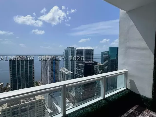 1-bedroom condo for sale in Miami - 1080 Brickell Ave 4202 - MondialRealty