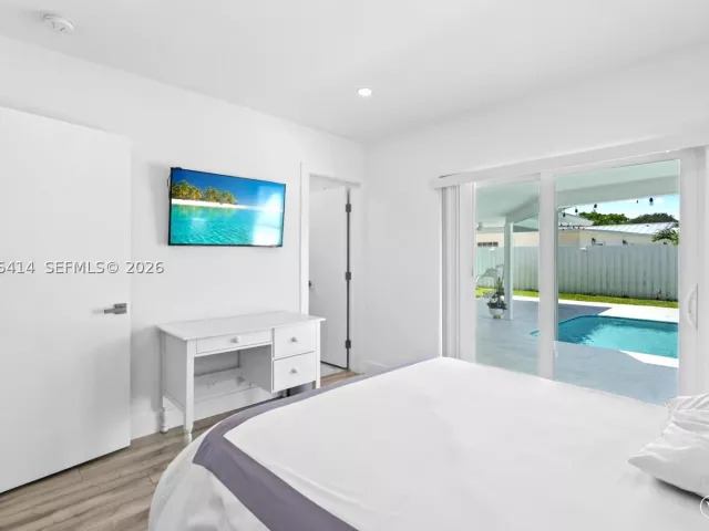 4-bedroom home for rent in Boca Raton - 669 NW 15th Ave 0 - MondialRealty