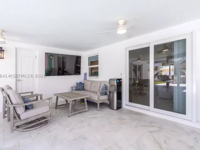 4-bedroom home for rent in Boca Raton - 669 NW 15th Ave 0 - MondialRealty