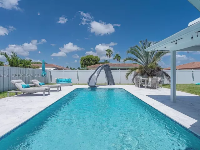 4-bedroom home for rent in Boca Raton - 669 NW 15th Ave 0 - MondialRealty