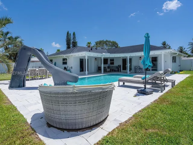 4-bedroom home for rent in Boca Raton - 669 NW 15th Ave 0 - MondialRealty