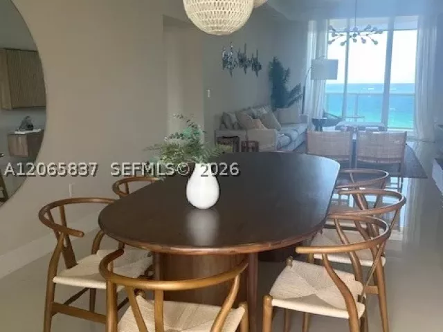 3-bedroom condo for rent in Sunny Isles Beach - 15901 Collins Ave 604 - MondialRealty