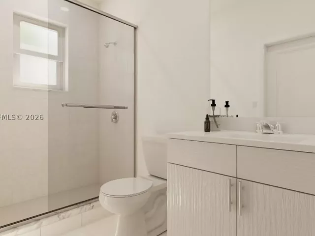 5-bedroom home for sale in Miami - 27372 SW 159 CT - MondialRealty