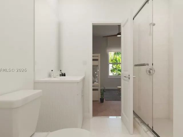 5-bedroom home for sale in Miami - 27372 SW 159 CT - MondialRealty