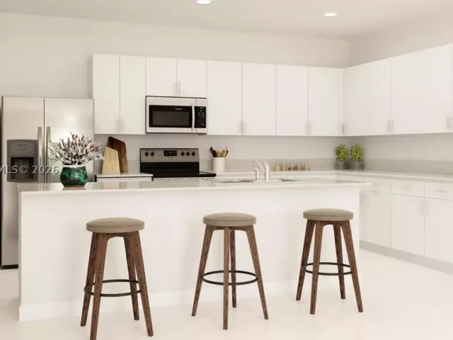 5-bedroom home for sale in Miami - 27372 SW 159 CT - MondialRealty