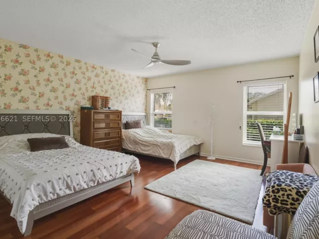 3-bedroom home for sale in Boca Raton - 10308 Greenbriar Ct - MondialRealty