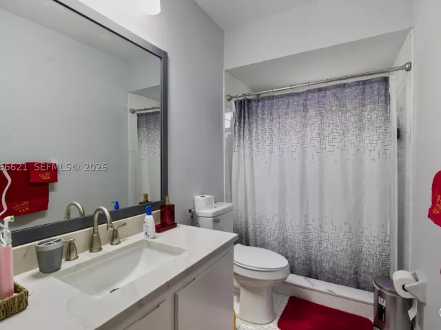 3-bedroom home for sale in Boca Raton - 10308 Greenbriar Ct - MondialRealty
