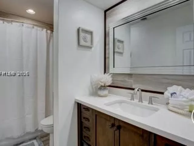 3-bedroom home for rent in Pompano Beach - 112 NE 10th Ave 0 - MondialRealty