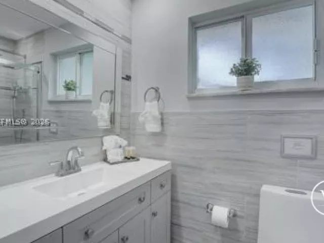 3-bedroom home for rent in Pompano Beach - 112 NE 10th Ave 0 - MondialRealty