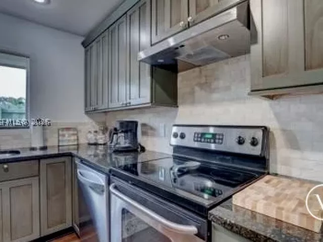 3-bedroom home for rent in Pompano Beach - 112 NE 10th Ave 0 - MondialRealty