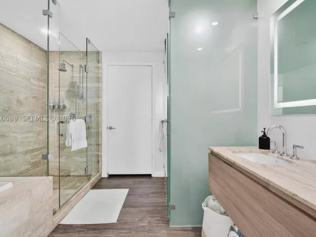 1-bedroom condo for rent in Miami - 2900 NE 7th Ave 1908 - MondialRealty