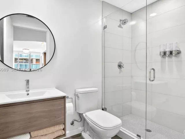 1-bedroom condo for rent in Miami - 2900 NE 7th Ave 1908 - MondialRealty