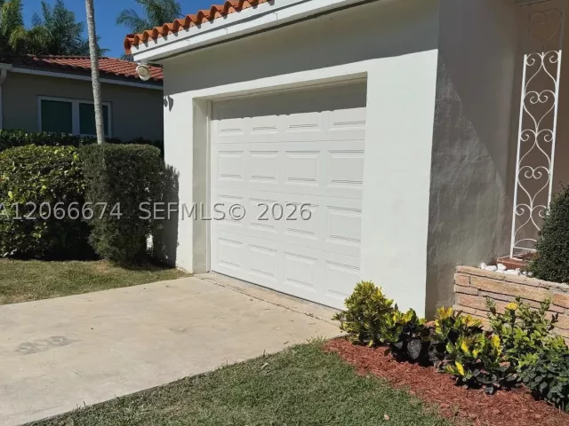 2-bedroom home for rent in Coral Gables - 431 Candia Ave - MondialRealty