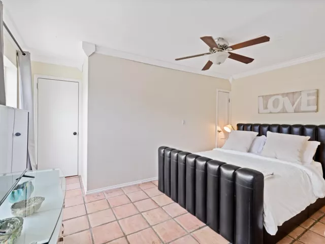 4-bedroom home for sale in West Palm Beach - 400 45TH Street - MondialRealty