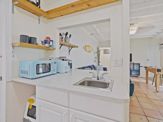 4-bedroom home for sale in West Palm Beach - 400 45TH Street - MondialRealty