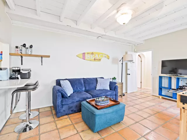 4-bedroom home for sale in West Palm Beach - 400 45TH Street - MondialRealty