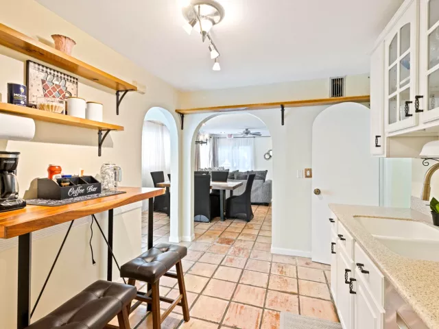 4-bedroom home for sale in West Palm Beach - 400 45TH Street - MondialRealty