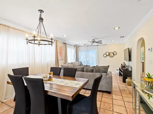 4-bedroom home for sale in West Palm Beach - 400 45TH Street - MondialRealty