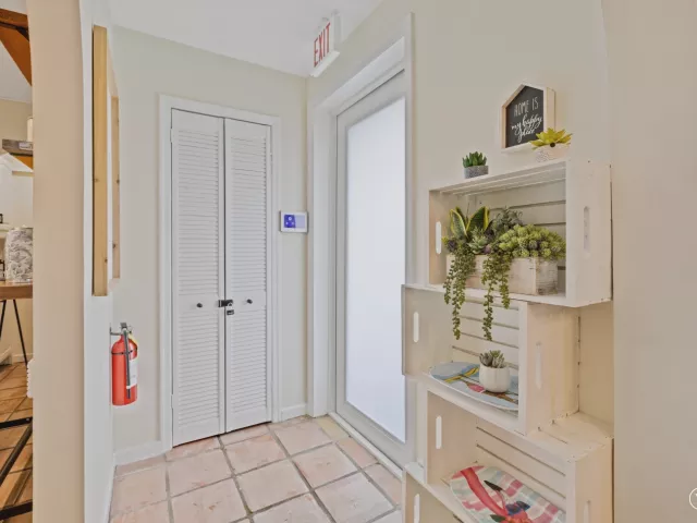 4-bedroom home for sale in West Palm Beach - 400 45TH Street - MondialRealty