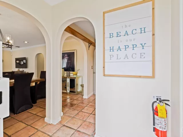 4-bedroom home for sale in West Palm Beach - 400 45TH Street - MondialRealty