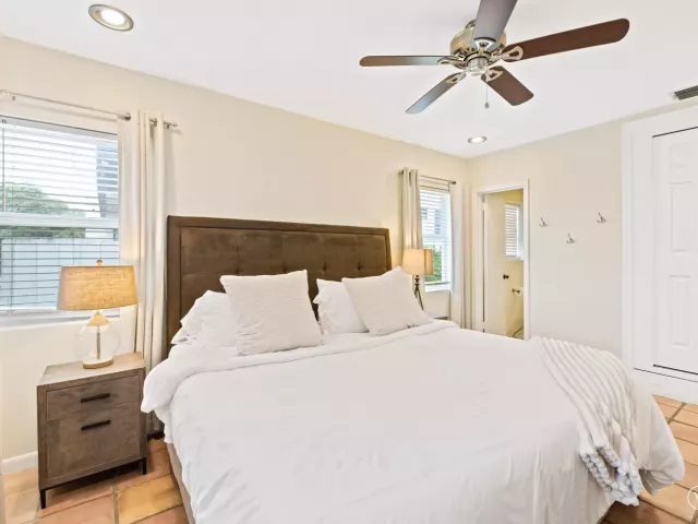 4-bedroom home for sale in West Palm Beach - 400 45TH Street - MondialRealty