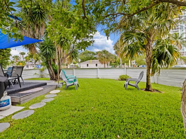 4-bedroom home for sale in West Palm Beach - 400 45TH Street - MondialRealty