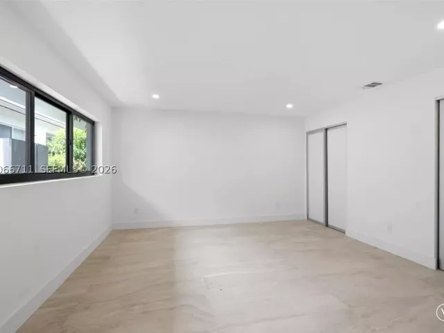 3-bedroom home for rent in Miami - 1215 NE 110th St - MondialRealty