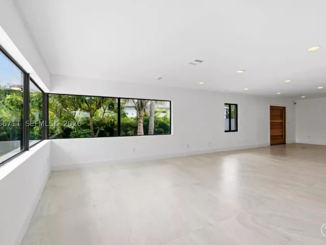 3-bedroom home for rent in Miami - 1215 NE 110th St - MondialRealty