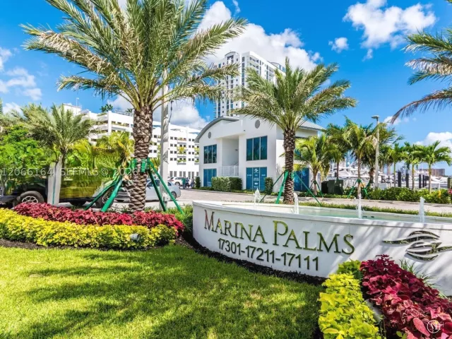 2-bedroom condo for rent in North Miami Beach - 17301 Biscayne Blvd 1004 - MondialRealty