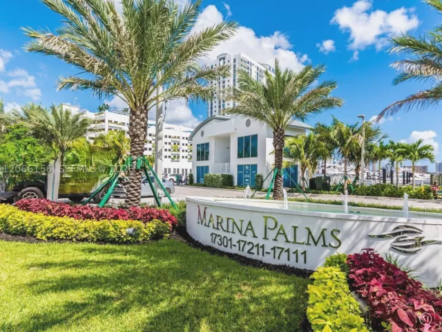 2-bedroom condo for sale in North Miami Beach - 17301 Biscayne Blvd 1004 - MondialRealty