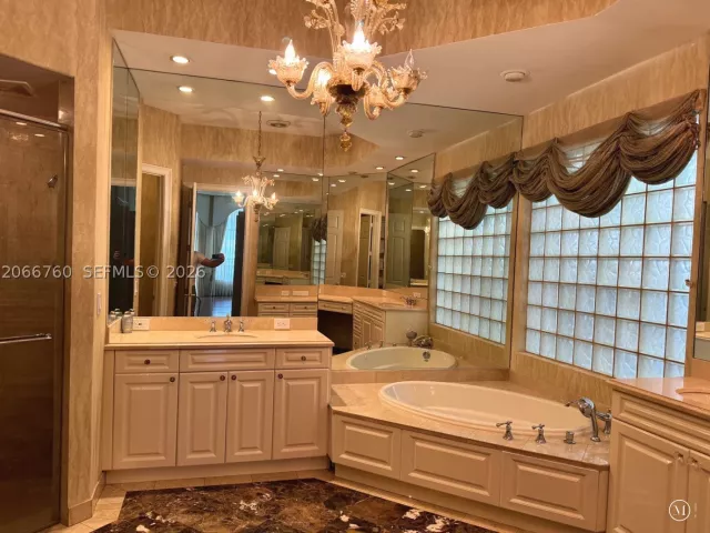 4-bedroom home for rent in Hollywood - 891 Captiva Dr - MondialRealty
