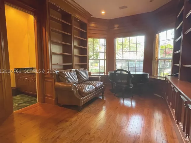 4-bedroom home for rent in Hollywood - 891 Captiva Dr - MondialRealty