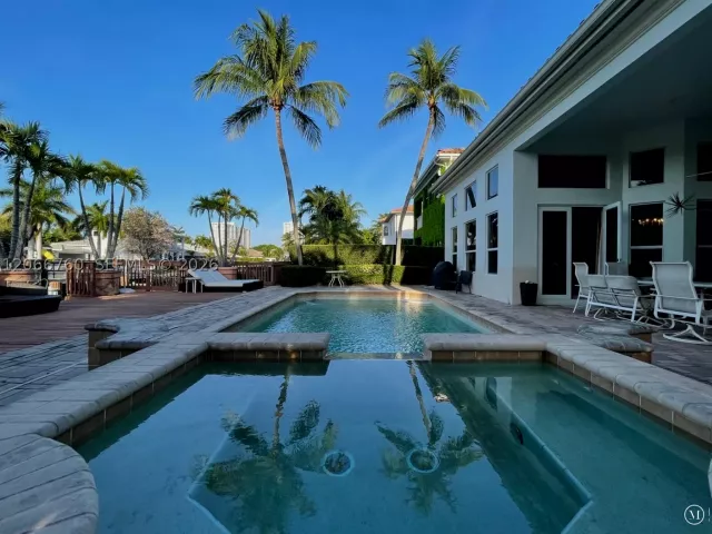 4-bedroom home for rent in Hollywood - 891 Captiva Dr - MondialRealty