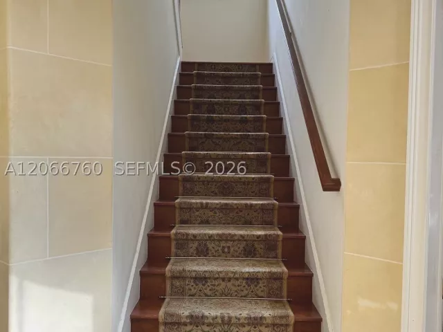4-bedroom home for rent in Hollywood - 891 Captiva Dr - MondialRealty