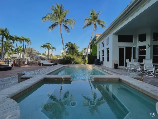 4-bedroom home for rent in Hollywood - 891 Captiva Dr - MondialRealty